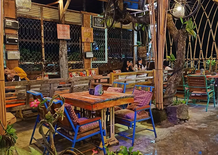 Funky Place ロヴィーナ